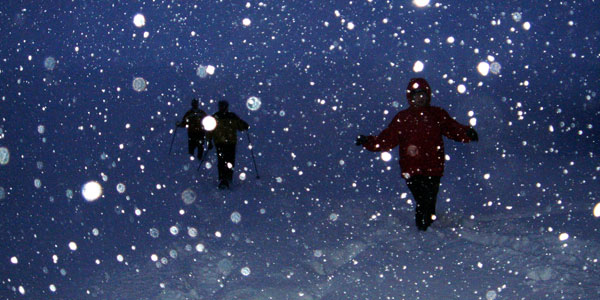 bewegend-schneeschuhwandern-sonnenuntergang04.jpg