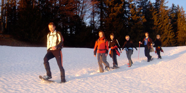 bewegend-schneeschuhwandern-sonnenuntergang14.jpg